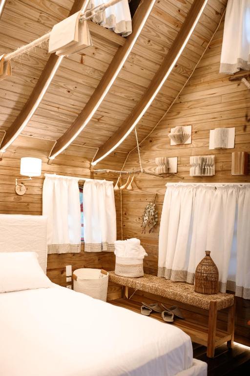 Cabana Alecrim com Spa Privativo CAMBORIÚ SC - Bed and Breakfast Itajaí