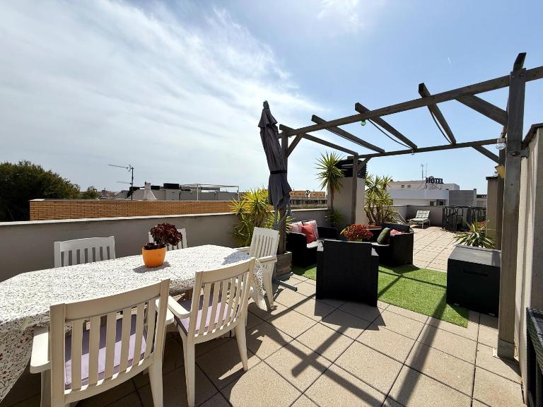 DOMuum Holidays - MAR CAMBRILS - Bed and Breakfast Cambrils
