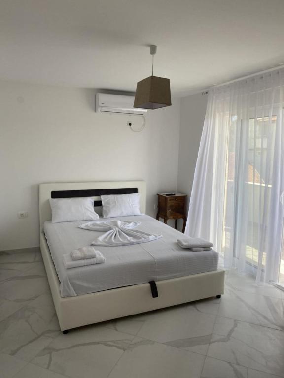 Villa E&E - B&B Scurta