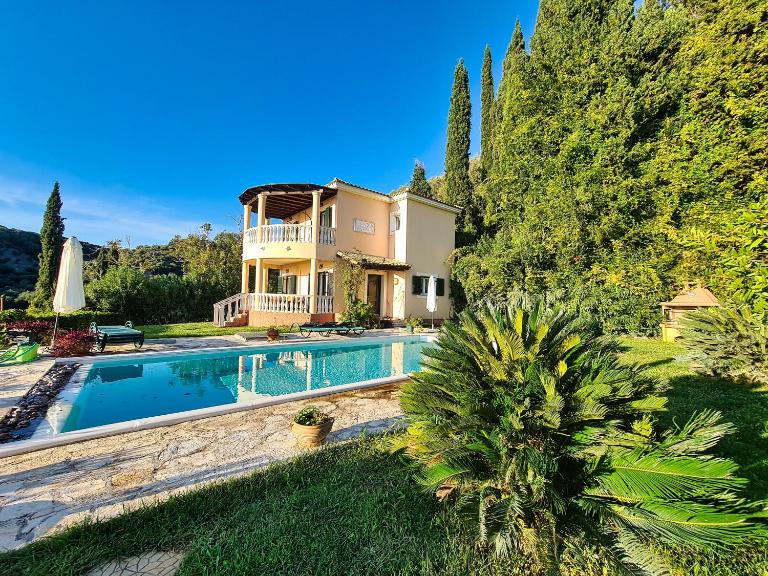 Villa Armonia A & B - Bed and Breakfast Kavvadádes
