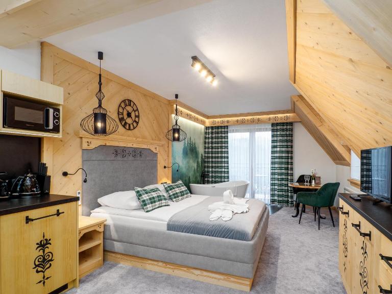 Apartamenty Małe Ciche blisko stoku narciarskiego - B&B Małe Ciche