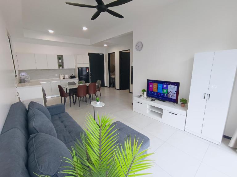 Infinity Pool, Urban Suites, Georgetown, 2 Car Parks by Star Home - B&B George Town