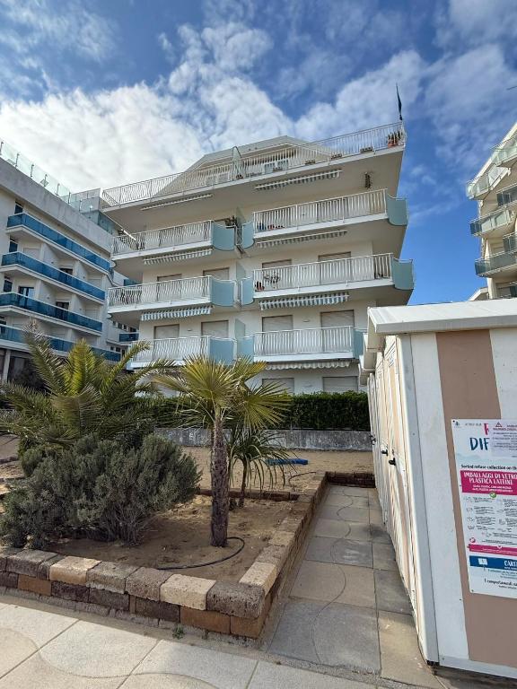 VILLA SMERALDA-Solo per famiglie- WALTERIGATO APARTMENTS - Ferienwohnung Lido di Jesolo