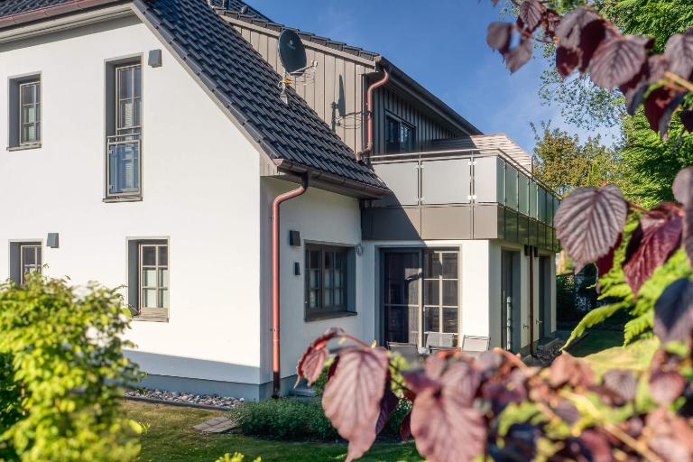 Rosenberg 13 Wohnung 1d DG re - Bed and Breakfast Zingst