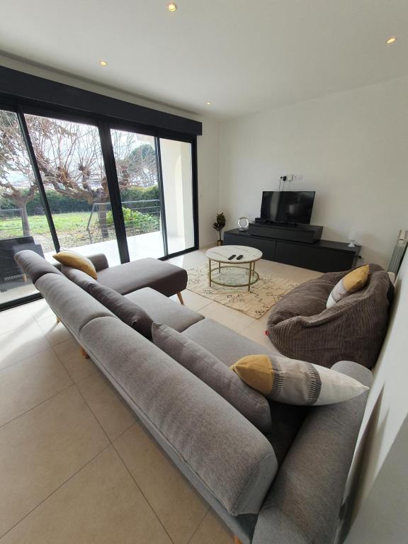Villa Saint Michel - Bed and Breakfast Saint-Félix-de-Lodez