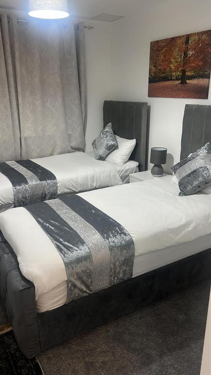 Comfy Stay - 91 City View Apartments - B&B Ilford