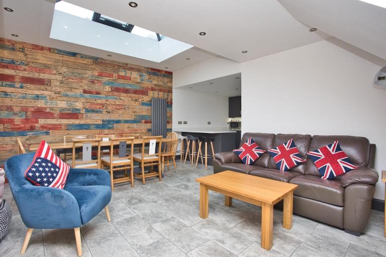 Pebble Beach by the Sea - Ferienwohnung Deal