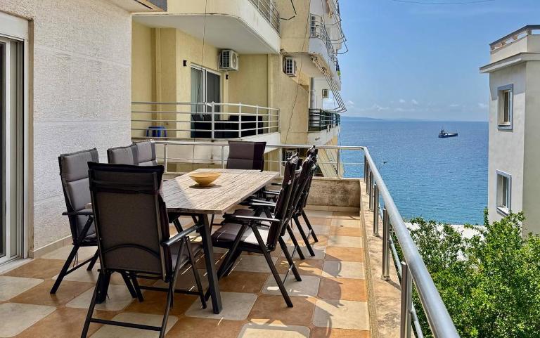 Saranda Big Terrace Apartment - Chambres d'hôtes Saranda