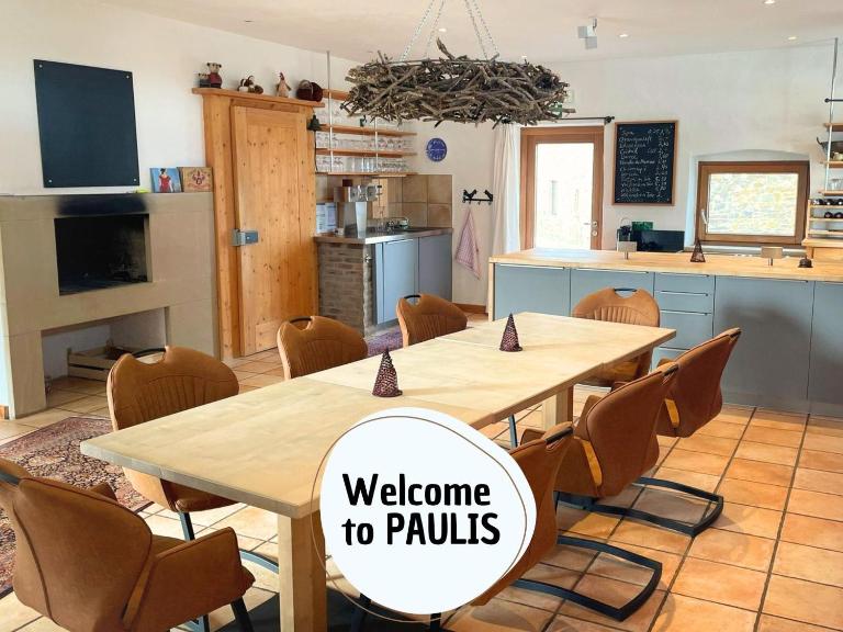 PAULIS cozy 4-bedroom vacation home - with 4 bathrooms sun terrace & sauna, nice to hike & bike, to chil & meet - Bed and Breakfast Büllingen