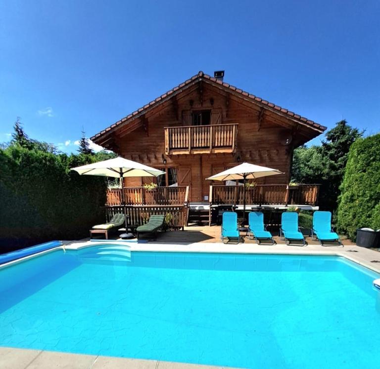 gîte avec spa, sauna et piscine - B&B Le Thillot