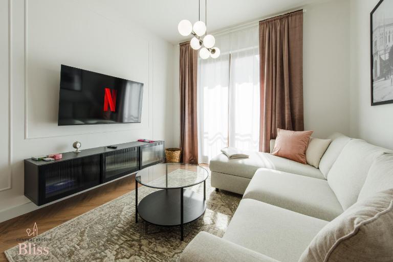 Central Presov Bliss, right in the center with 1 free parking spot - B&B Prešov