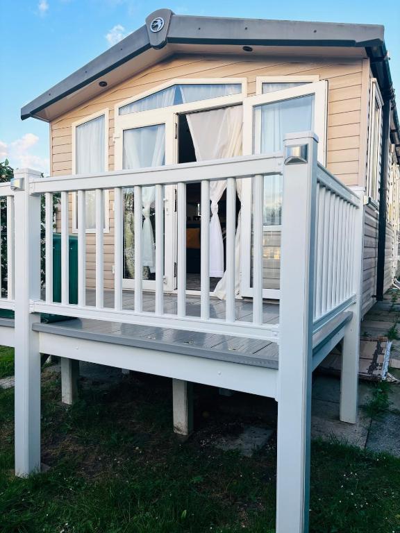 Haven Holiday Park, Kent Coast - Ferienwohnung Allhallows
