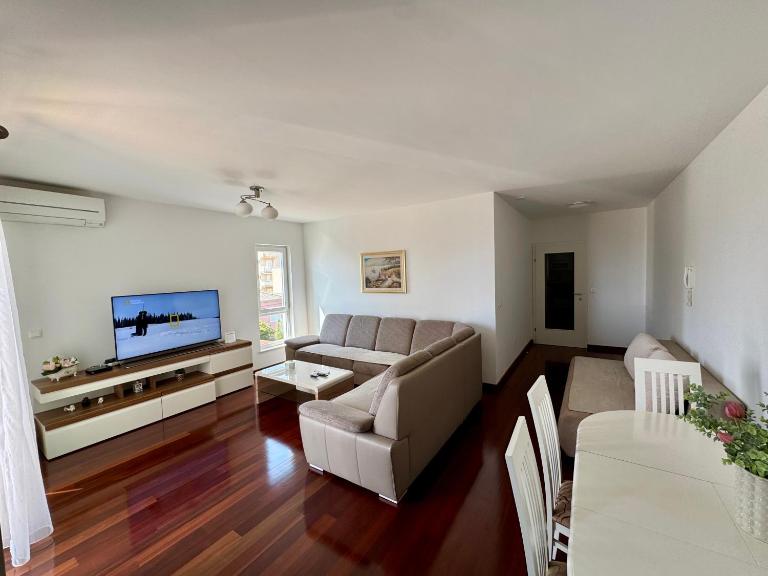 Apartment on the beach Mare - Bed and Breakfast Makarska