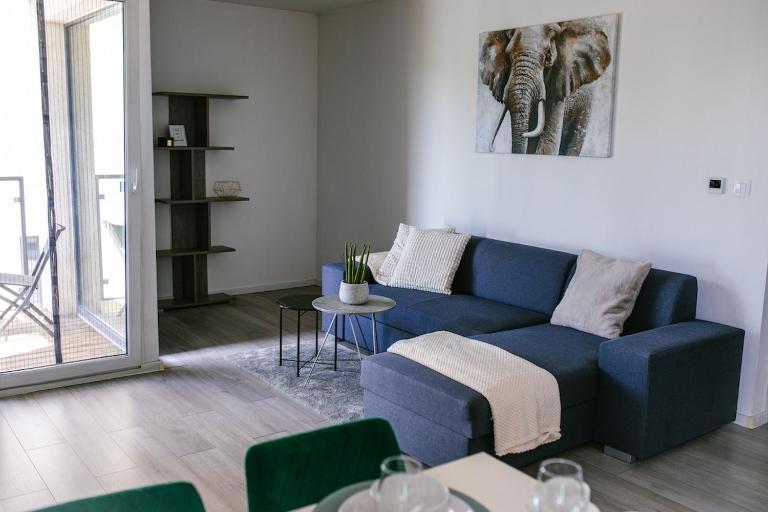 Modern Urban Flat Prešov - Near Downtown, Parking - B&B Prešov