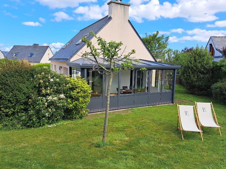Holiday Home in Plouarzel near Sandy Beach - Chambres d'hôtes Plouarzel