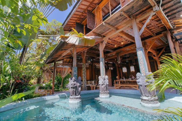 Stunning & Unique 4 Bed Villa, Daily B'Fast - B&B Kerobokan