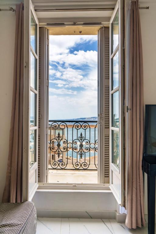 Appartement luxueux à la joliette avec vue Mer - Ferienwohnung Marseille