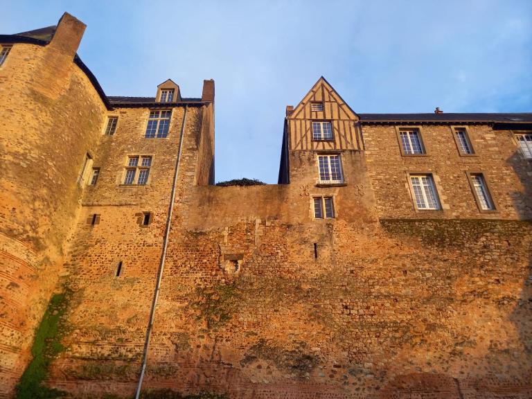 Maison avec vue le Vieux Mans - B&B Le Mans