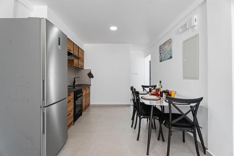 PANATHEON - Luxury 1 & 2 bdr bungalows 300 meters from sandy beach! - Ferienwohnung Agia Napa