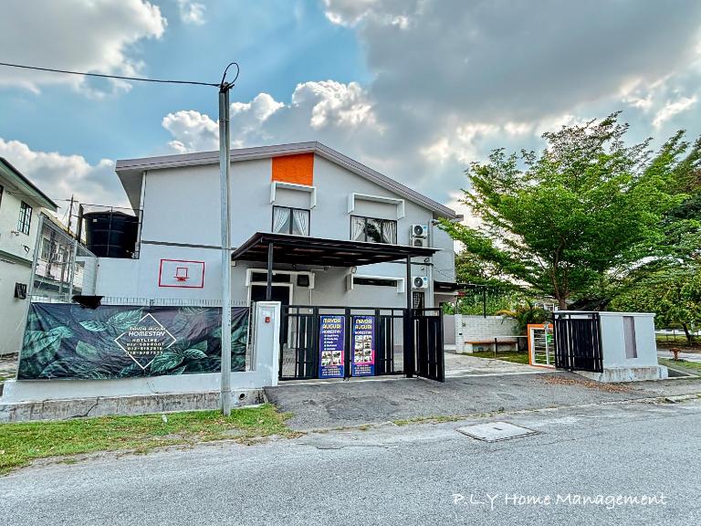 Bercham Landed CornerLot 6BR with Karaoke Set & BBQ - Ferienwohnung Ipoh