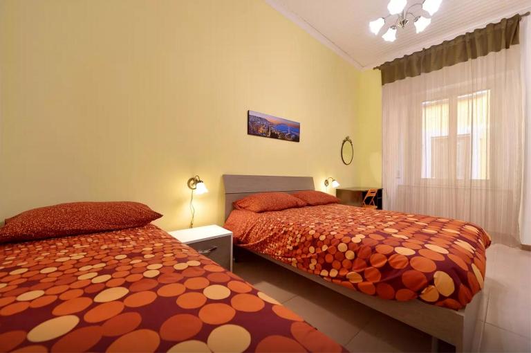 Trimarchi House - B&B Napoli