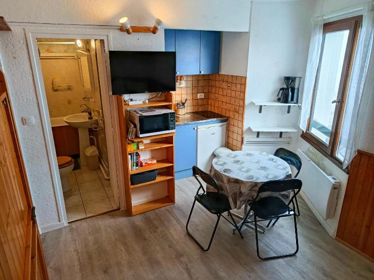Charmant studio accès direct aux pistes et GR10, vue sur la vallée - Ferienwohnung Arette
