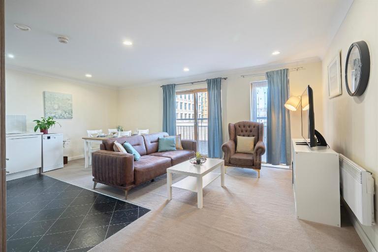 By the O2 Academy - 2 Beds 2 Baths & Central Birmingham - Bed and Breakfast Birmingham