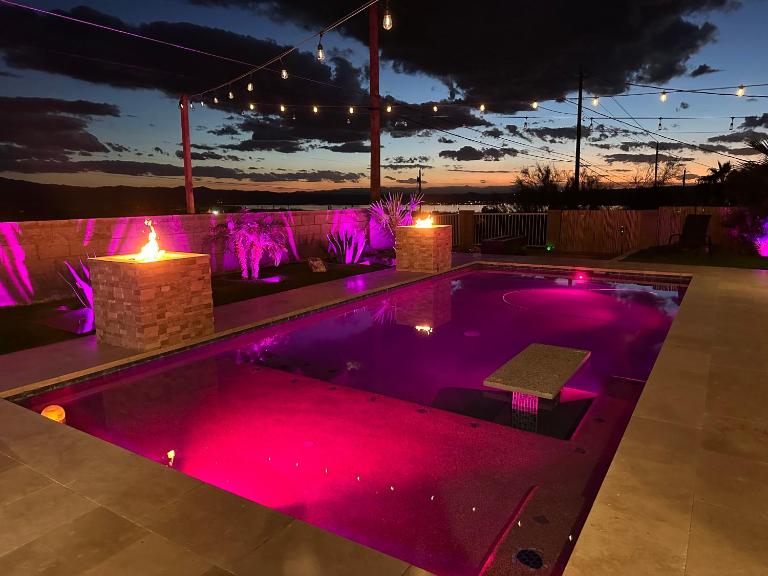 Desert Rose Oasis, Pool, Firepit, Lake Views! - B&B Lake Havasu City