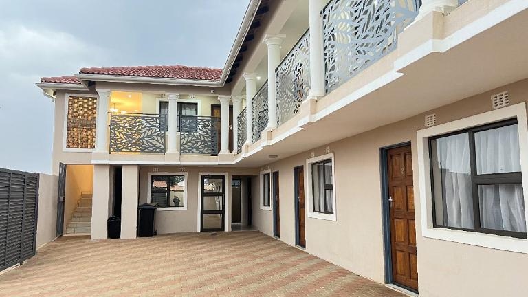 Godide Guesthouse - B&B Vosloorus