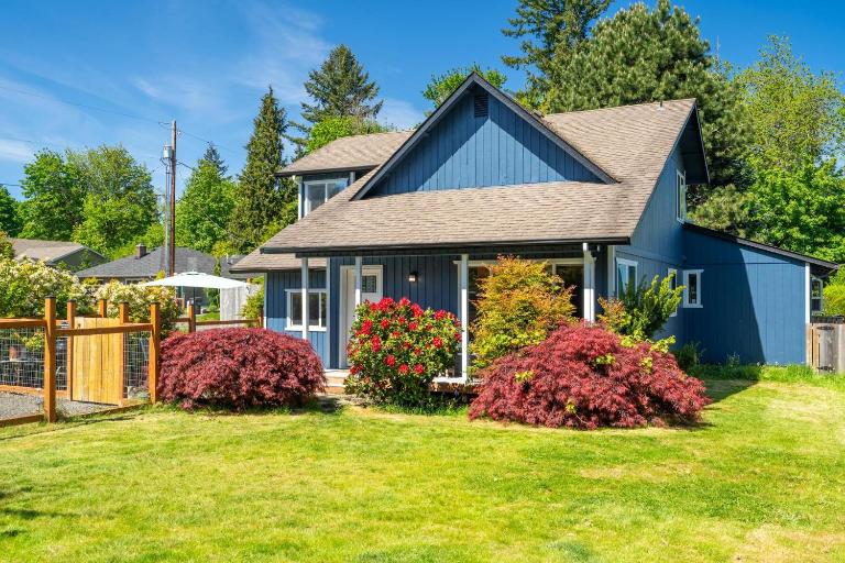 Delightful family-friendly home in the heart of WA - Bed and Breakfast Olympia