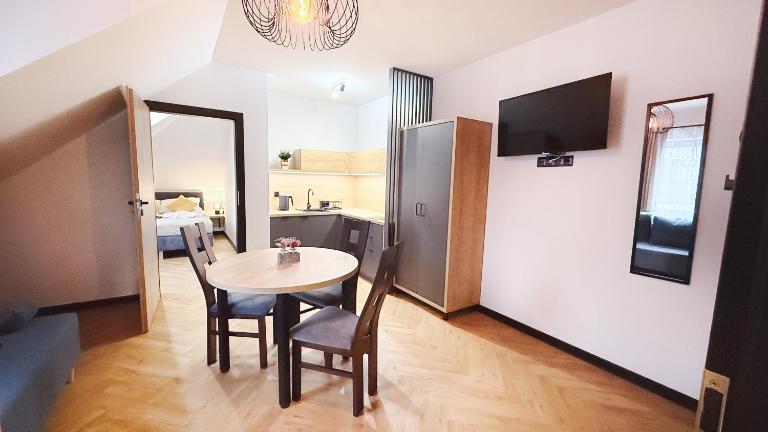 Apartamenty Benjamin - B&B Szklarska Poręba