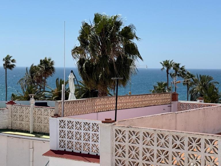 Casa Mianka - Three bedroom Townhouse near the beach - LUAL - B&B Nerja