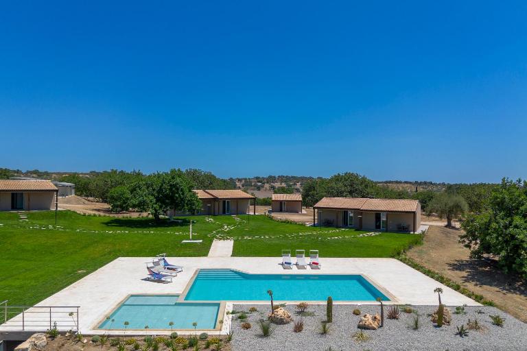 ISULATRAVEL- Panoramic Relax Lodges - B&B Casale Modica