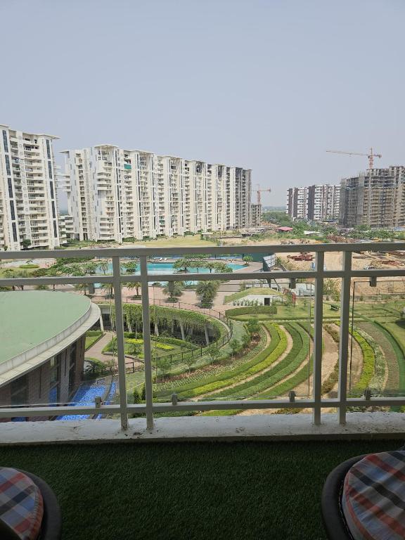 Homestay 3 Bhk Apartment with balcony Near Chandigarh Airport IT city Mohali - B&B Mahāli