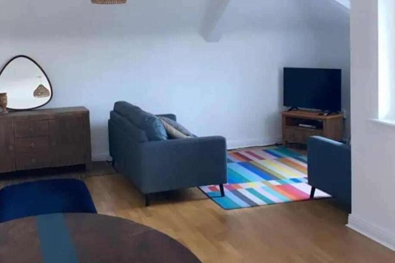3Br Apartment - Sleeps 7 - Free Parking - Athy - B&B Athy