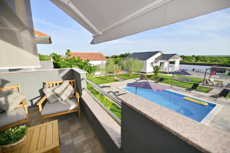 Apartment Amelie - with pool and sauna! - Ferienwohnung Galovac