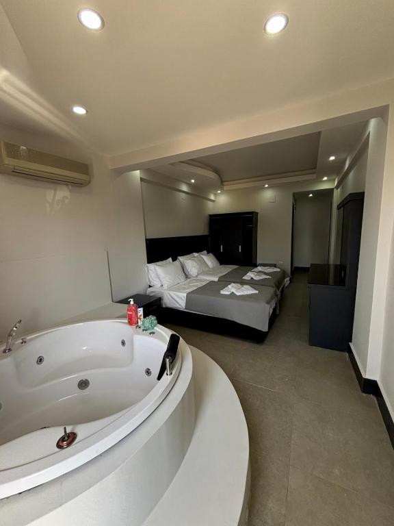 Apartment wıth jacuzzı and pool 10 mınutes from the DeadSea - B&B Fethiye