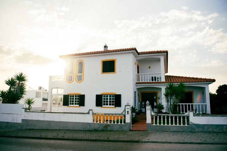 SURFinn Algarve - B&B Aljezur