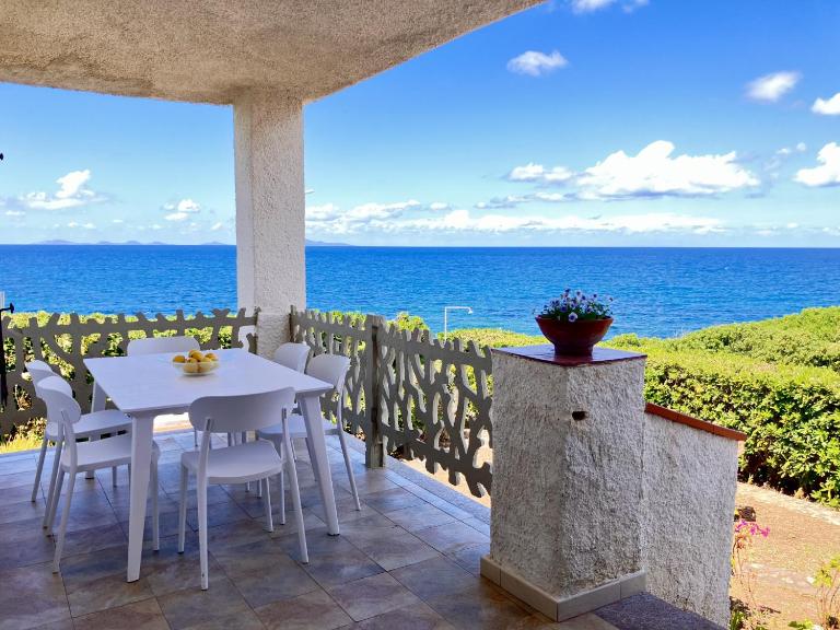 Villa sul mare con giardino e vista mozzafiato - B&B Castelsardo