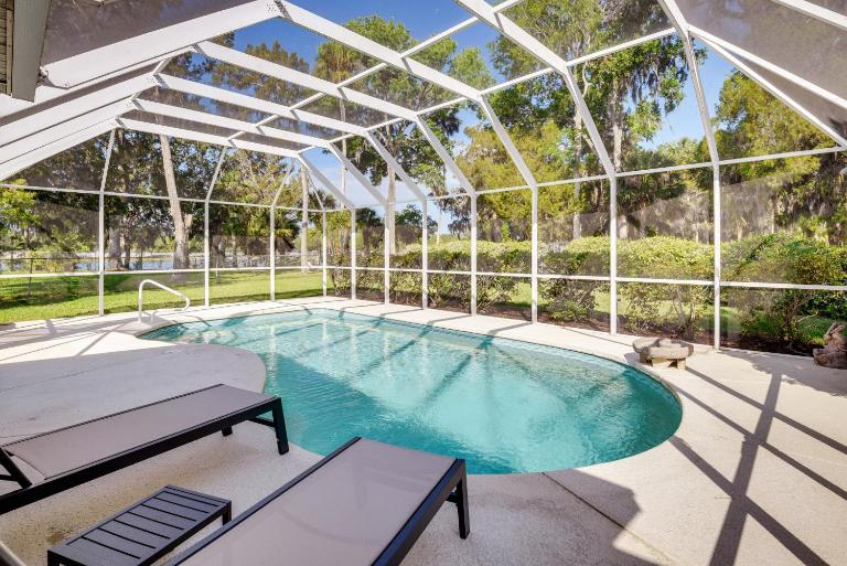 Private Pool & Park Access: Cozy South Daytona Gem - Bed and Breakfast South Daytona