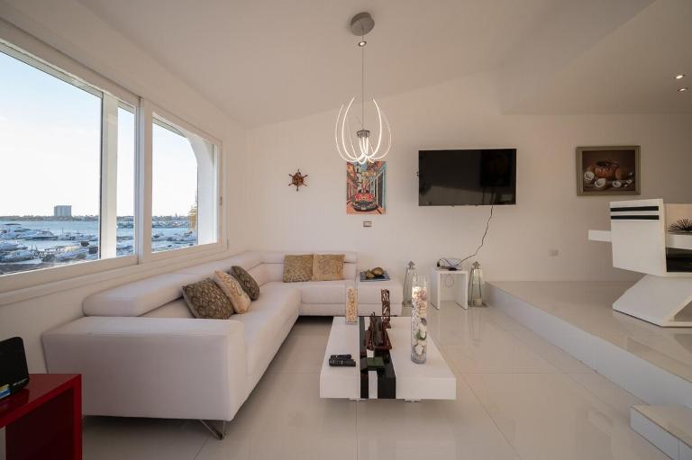 Modern Apartment in Marina Las Tortugas - B&B Progreso