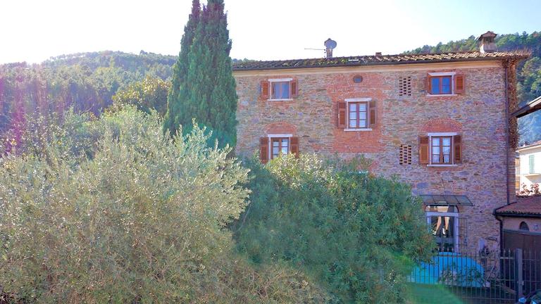 Villa Vecchia Fontana al mare - Tra Liguria e Toscana tra Viaregggio, Forte dei Marmi e Cinque Terre- Haus am Meer bei la Spezia - B&B Bocca di Magra