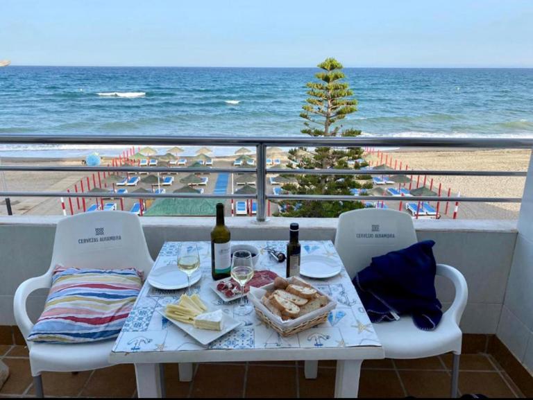 Ático frente al mar, un dormitorio "Cielo Azul" Penthouse facing the sea, one bedroom, "Blue Sky" - Ferienwohnung Roquetas de Mar