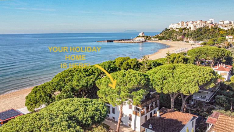Sperlonga Zaffiro Suite - 2 mins from the Sea - B&B Sperlonga