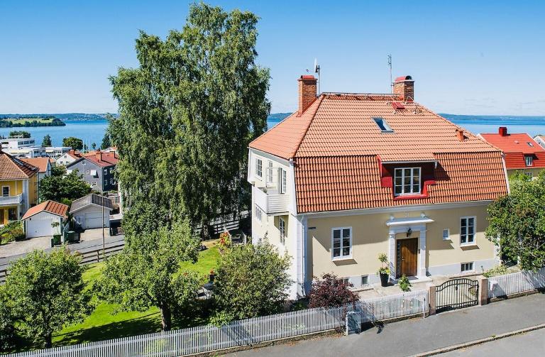 Villa Fantastic View Wifi Cinema Garden etc - Ferienwohnung Huskvarna