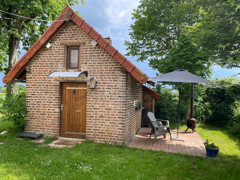Gîte Camping les Arbois - Chambres d'hôtes Montjay