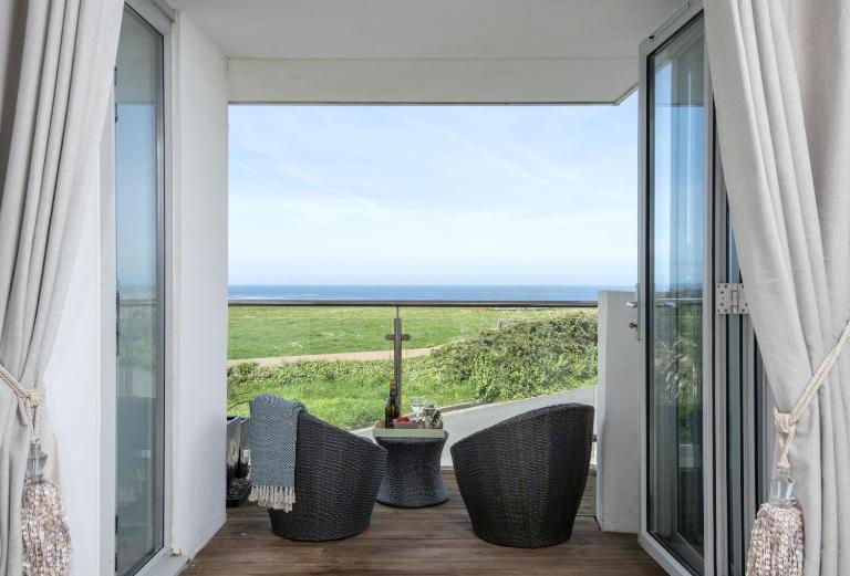 Number 2 in Lusty Glaze, Newquay - Bed and Breakfast Newquay