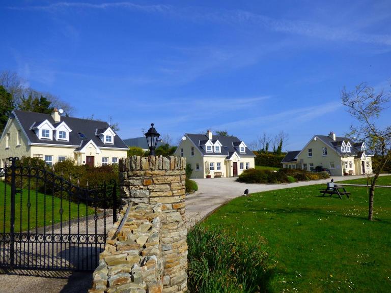Charming Coastal Cottages by Portsalon Beach - Ferienwohnung Portsalon