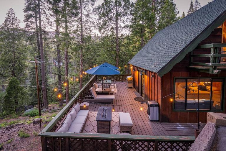 Piece of Paradise Dream Deck AC - B&B Shaver Lake