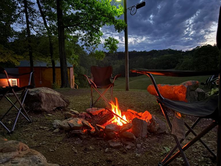 Newly Listed-Private 25-Acre Escape Near Red River Gorge - Chambres d'hôtes Beattyville